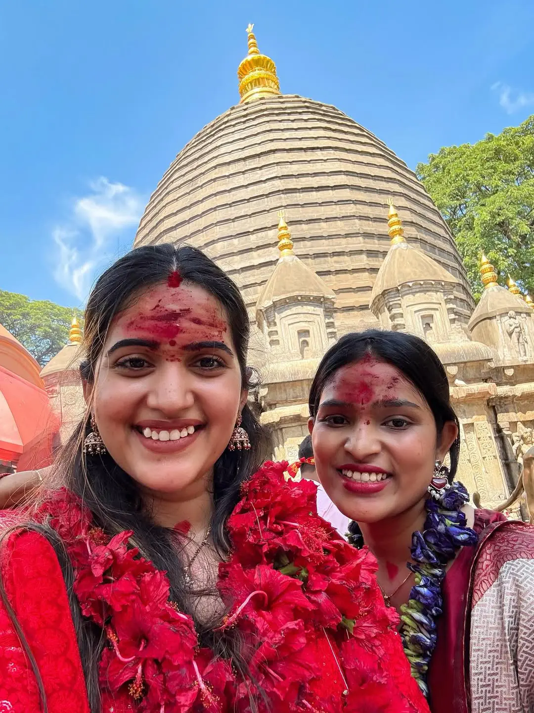 Sravanthi Chokarapu Visits Assam Kamakhya Temple