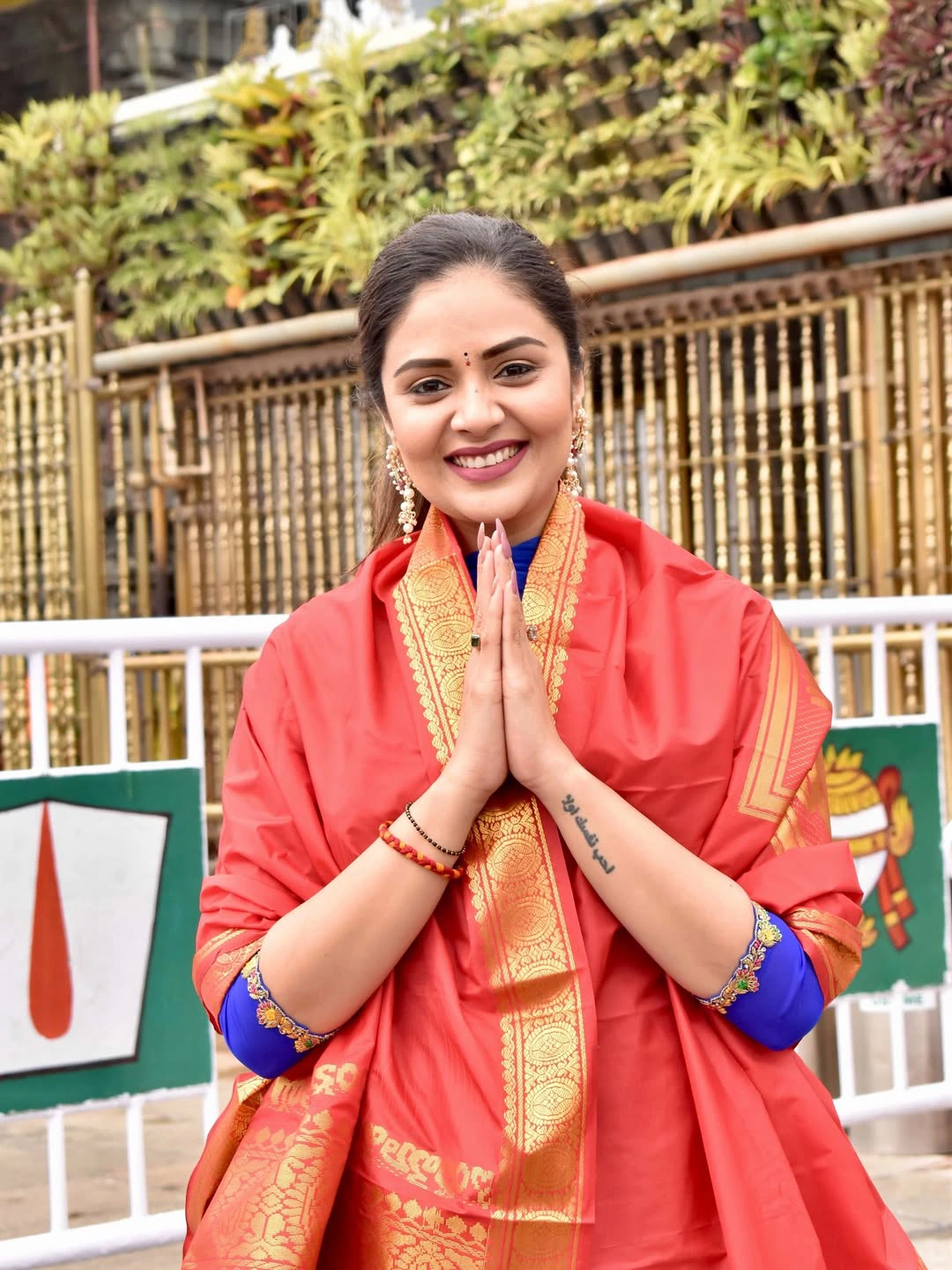 Sreemukhi Visits Tirumala