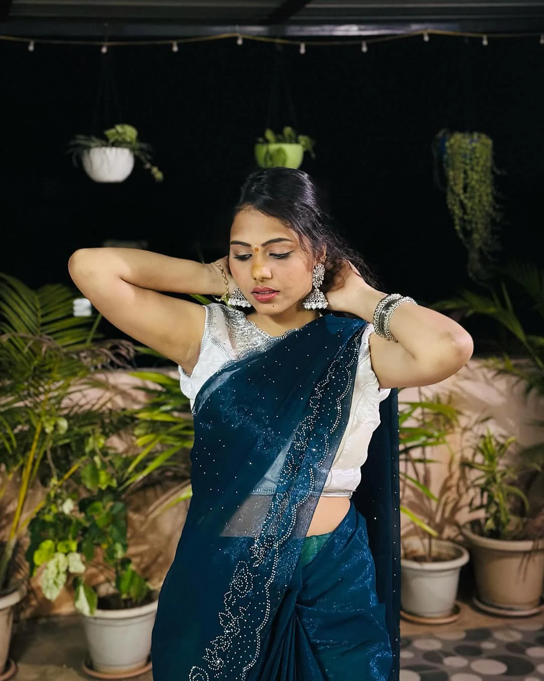 Bigg Boss 9 Telugu Common Girl Entry Srija Dammu Photos