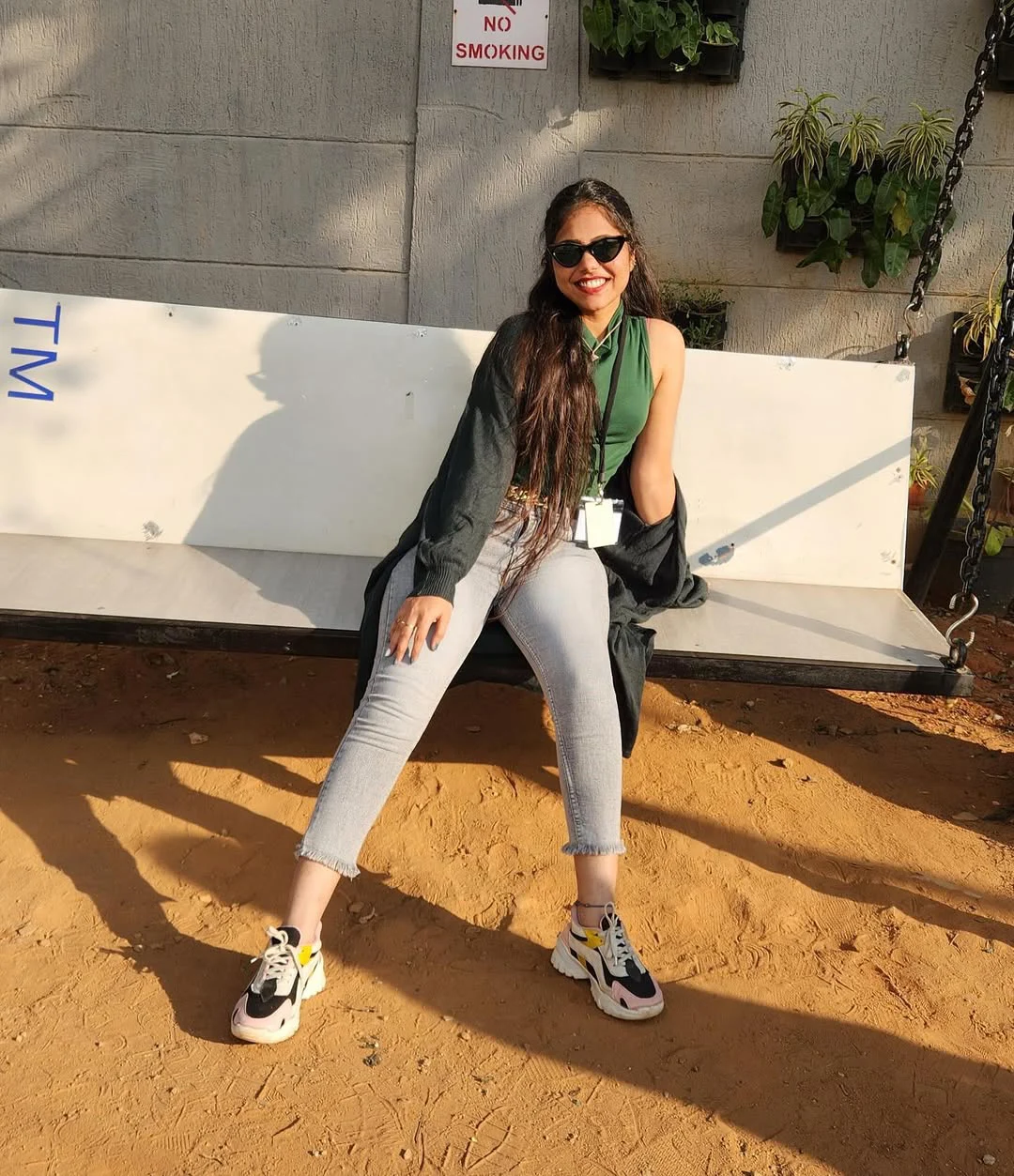 Bigg Boss 9 Telugu Common Girl Entry Srija Dammu Photos