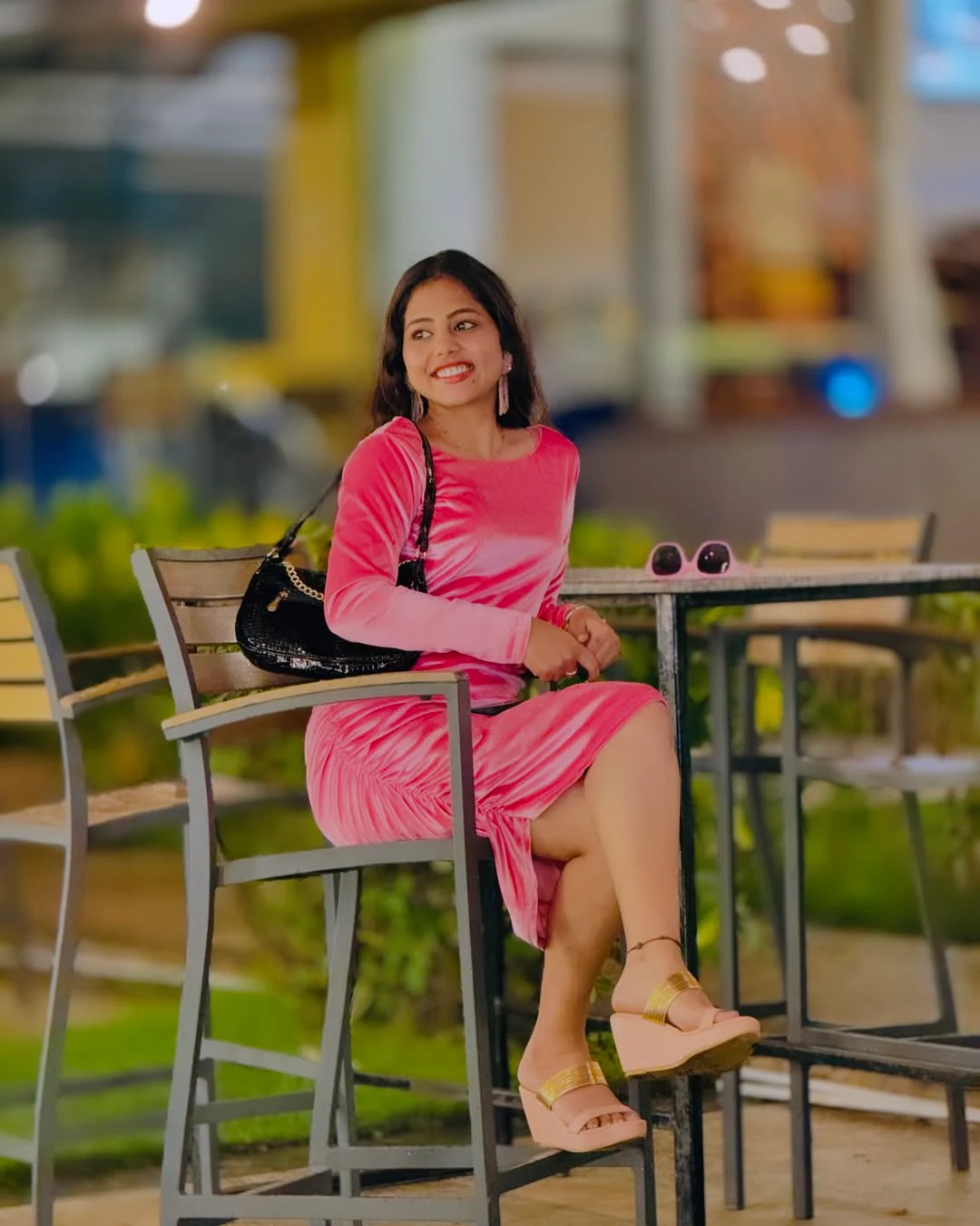Bigg Boss 9 Telugu Common Girl Entry Srija Dammu Photos