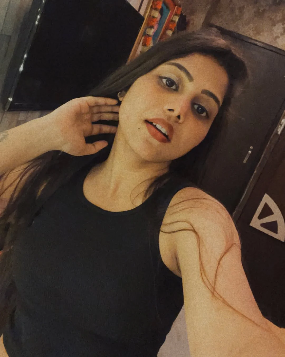 Bigg Boss 9 Telugu Common Girl Entry Srija Dammu Photos