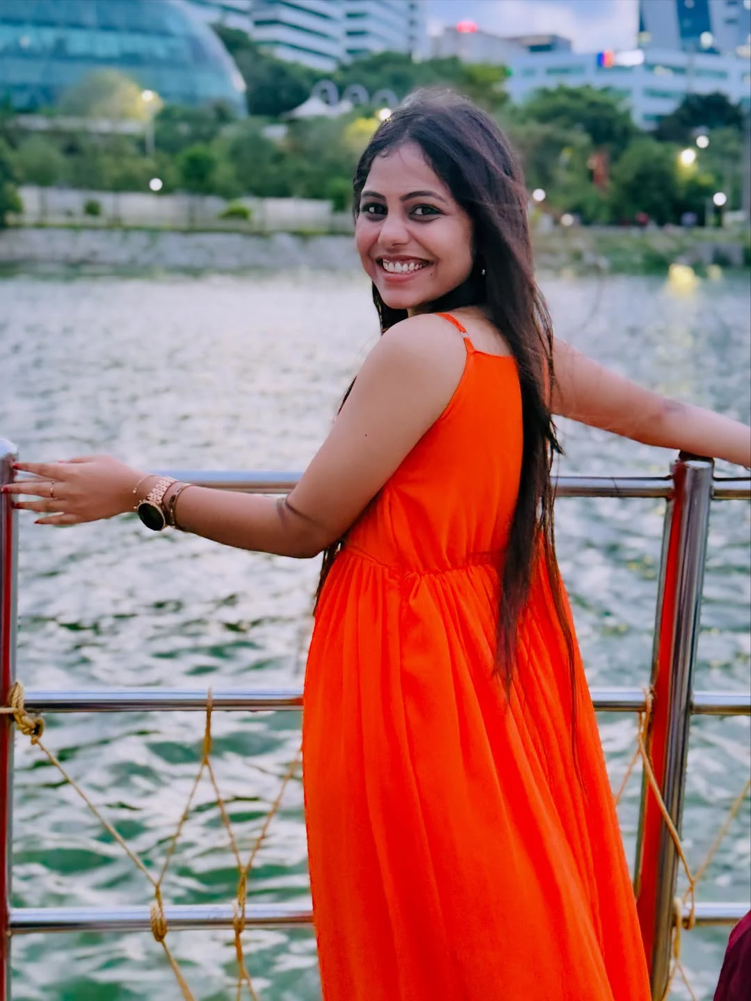 Bigg Boss 9 Telugu Common Girl Entry Srija Dammu Photos