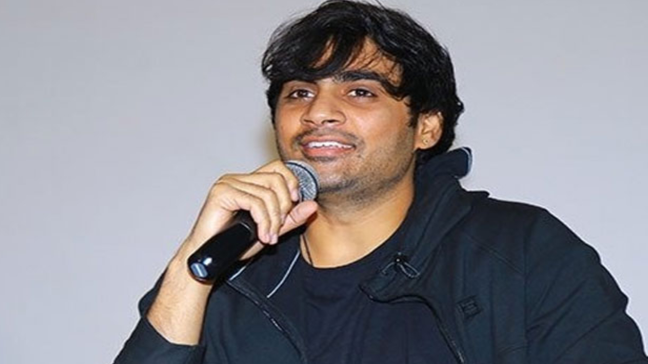 Sujeeth: బైక్ నెట్టుకుంటూ వర్షంలో రాసిన కథ.. అవకాశం అంత ఈజీగా రాలేదు.. సుజీత్ డెడికేషన్ కి హ్యాట్సాఫ్ Sujeeth: బైక్ నెట్టుకుంటూ వర్షంలో రాసిన కథ.. అవకాశం అంత ఈజీగా రాలేదు.. సుజీత్ డెడికేషన్ కి హ్యాట్సాఫ్