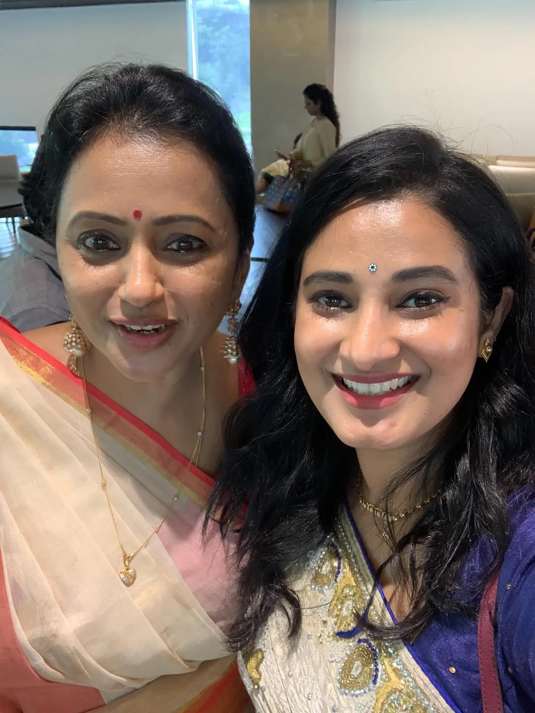 Suma Kanakala Celebrates Onam with Tollywood Anchors