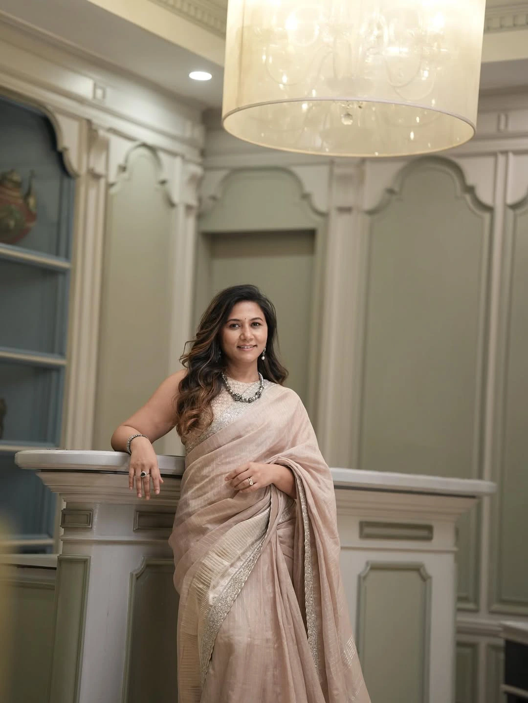 Thabitha Sukumar Shines in Saree