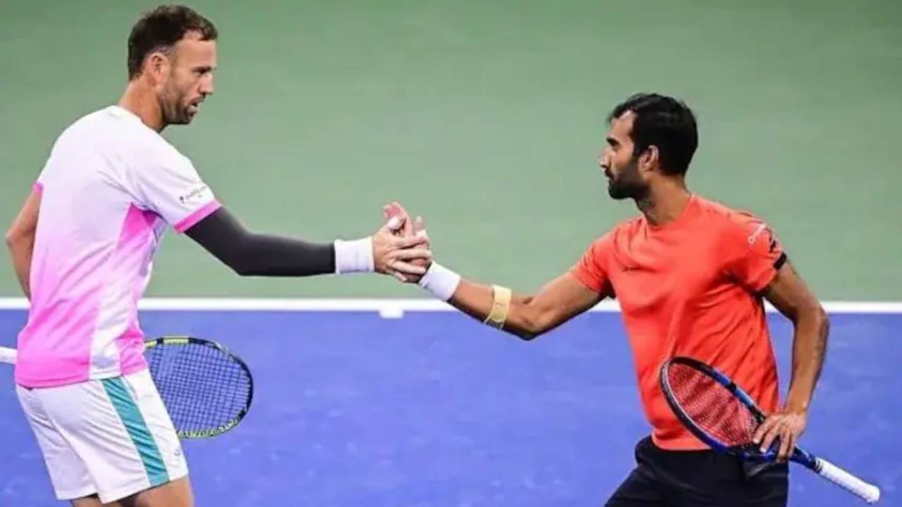 US Open 2025 : తొలిసారి గ్రాండ్స్లామ్ క్వార్టర్స్కు యుకీ బాంబ్రీ.. US Open 2025 : తొలిసారి గ్రాండ్స్లామ్ క్వార్టర్స్కు యుకీ బాంబ్రీ..