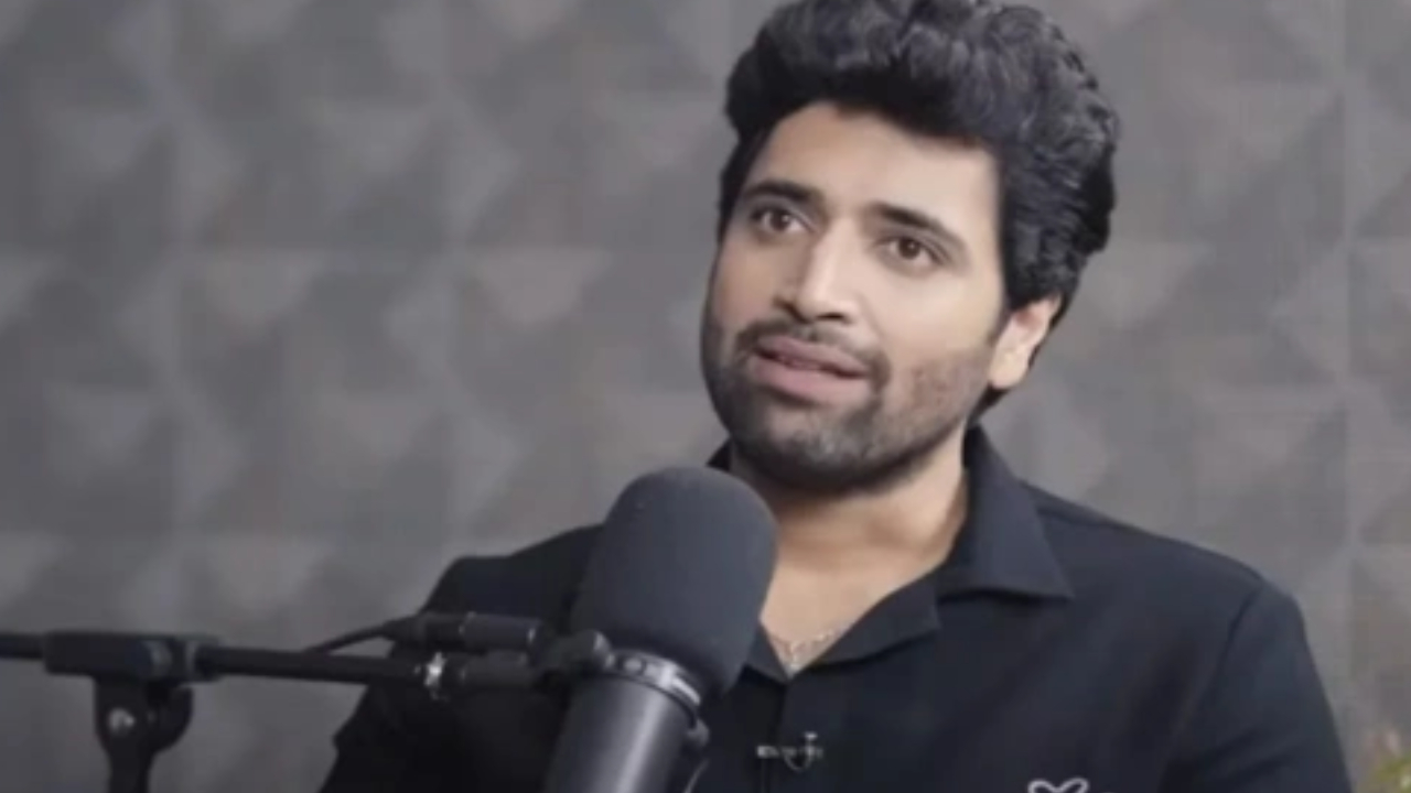 Adivi Sesh: సినిమా అంటే 9 టూ 5 జాబ్ కాదు.. హీరో అడివి శేష్ మాస్ కౌంటర్ ఎవరికి? Adivi Sesh: సినిమా అంటే 9 టూ 5 జాబ్ కాదు.. హీరో అడివి శేష్ మాస్ కౌంటర్ ఎవరికి?