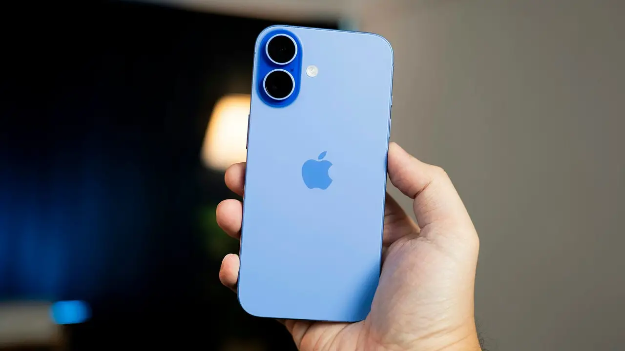 iPhone 16
