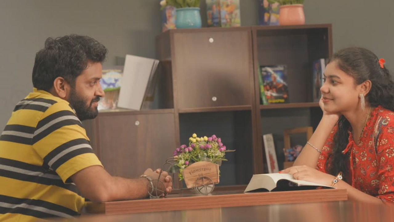 Jabardasth Mahidhar : వామ్మో.. జబర్దస్త్ నటుడు యూట్యూబ్ నుంచి ఎంత సంపాదించాడో తెలుసా? దాంతో వైజాగ్ లో కొత్త బిజినెస్.. Jabardasth Mahidhar : వామ్మో.. జబర్దస్త్ నటుడు యూట్యూబ్ నుంచి ఎంత సంపాదించాడో తెలుసా? దాంతో వైజాగ్ లో కొత్త బిజినెస్..