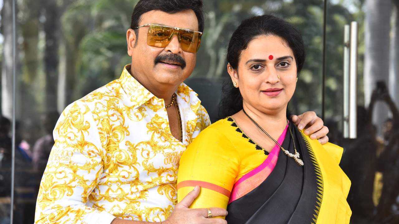 Naresh : పవిత్ర లోకేష్ నన్నేమని పిలుస్తుందంటే..? మా అమ్మ అయితే అలా పిలిచేది.. Naresh : పవిత్ర లోకేష్ నన్నేమని పిలుస్తుందంటే..? మా అమ్మ అయితే అలా పిలిచేది..