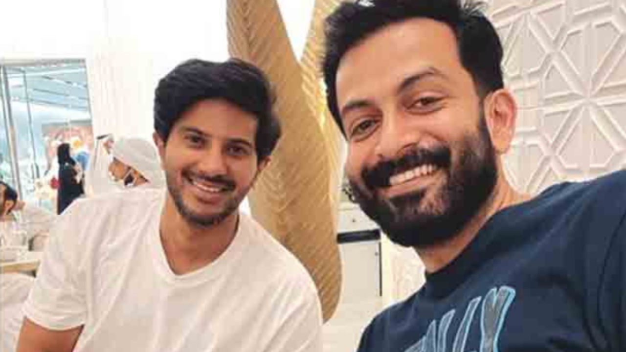 ED Raids : స్టార్ హీరోల ఇళ్లల్లో ఈడీ సోదాలు.. లగ్జరీ కార్లను అక్రమంగా దిగుమతి చేసుకున్నారని..? ED Raids : స్టార్ హీరోల ఇళ్లల్లో ఈడీ సోదాలు.. లగ్జరీ కార్లను అక్రమంగా దిగుమతి చేసుకున్నారని..?