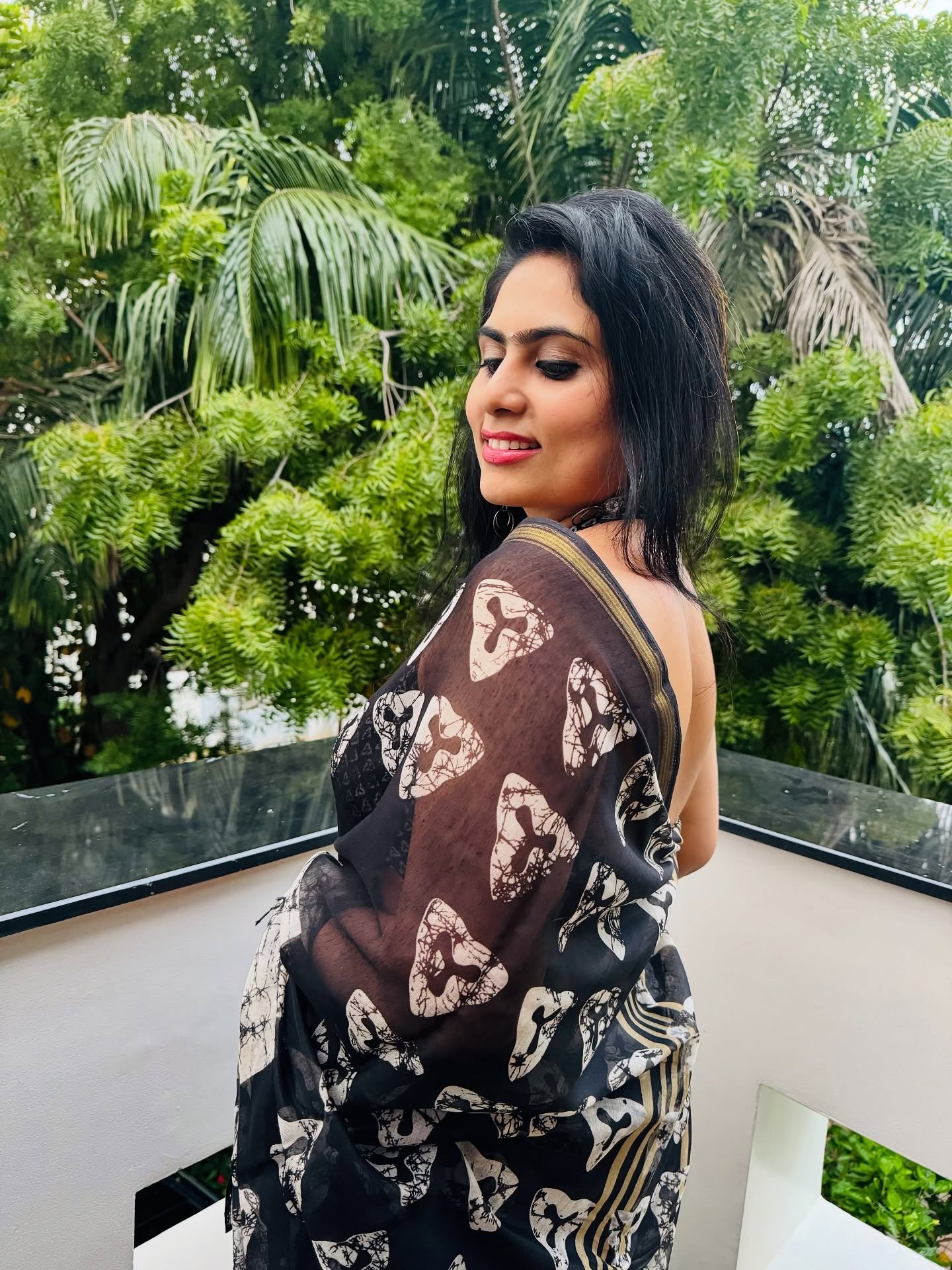 Dil Raju Wife Tejaswini Vygha Black Saree Photos