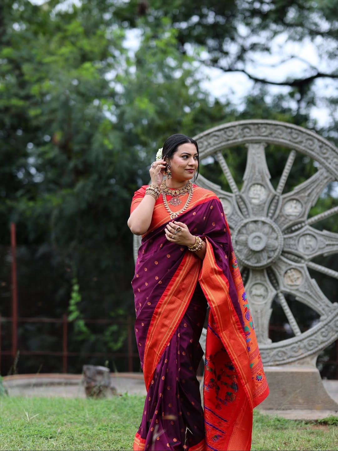 Singer geetha madhuri latest photoshoot goes viral on social media