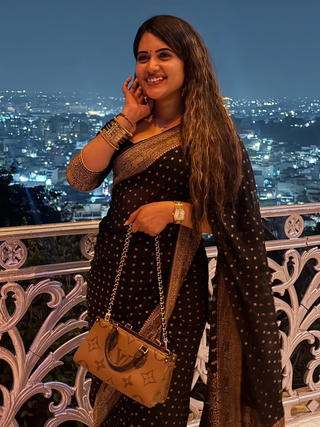 Hot anchor Sravanthi Chokkarapu in Falaknama Palace