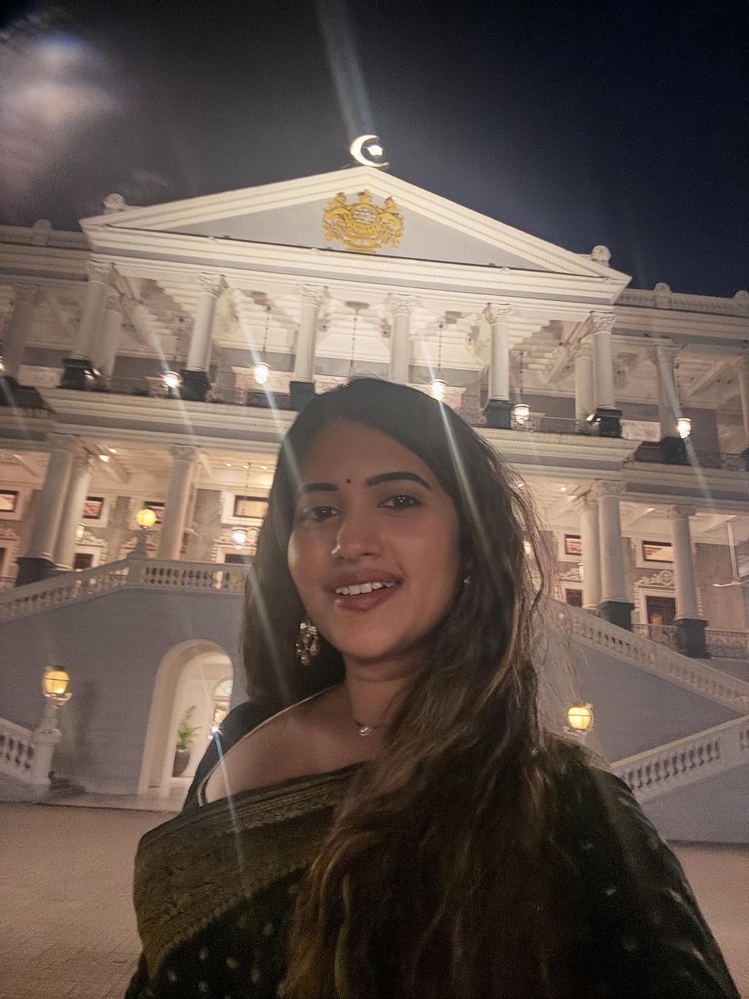 Hot anchor Sravanthi Chokkarapu in Falaknama Palace