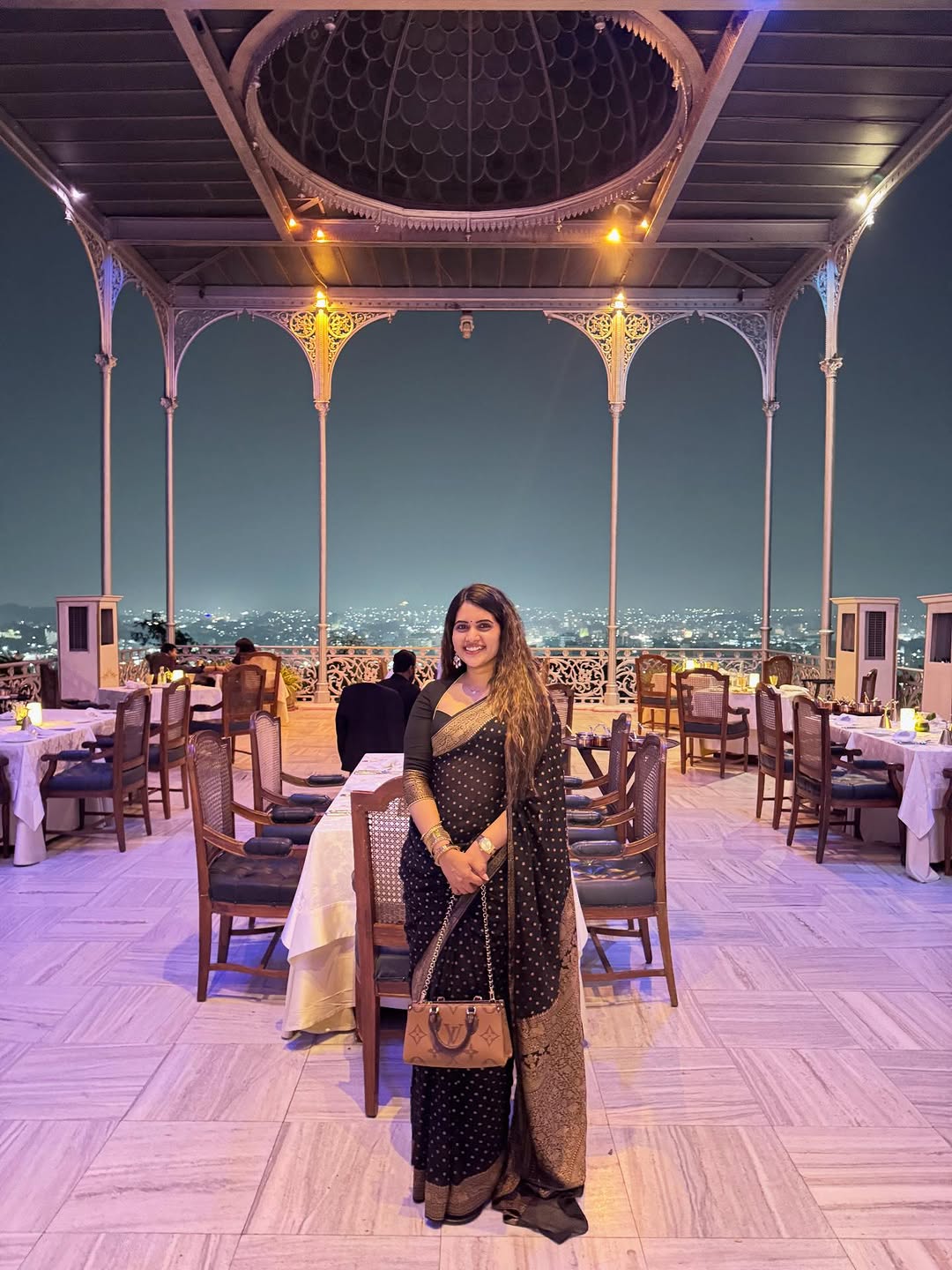 Hot anchor Sravanthi Chokkarapu in Falaknama Palace