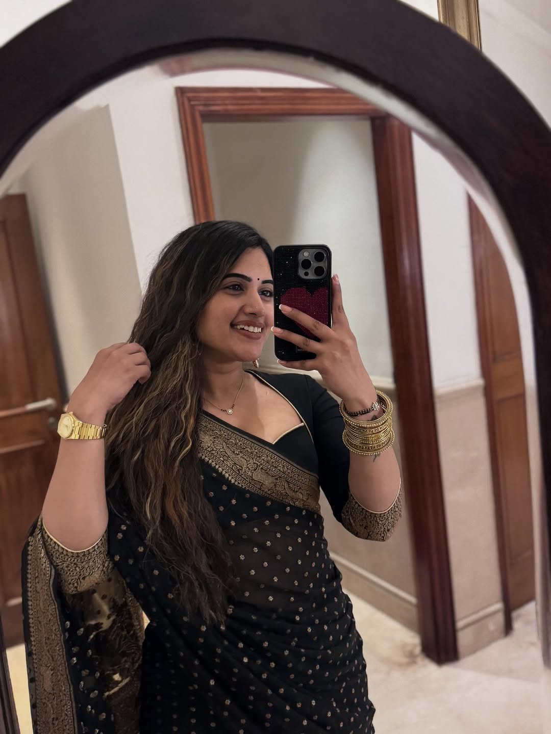 Hot anchor Sravanthi Chokkarapu in Falaknama Palace