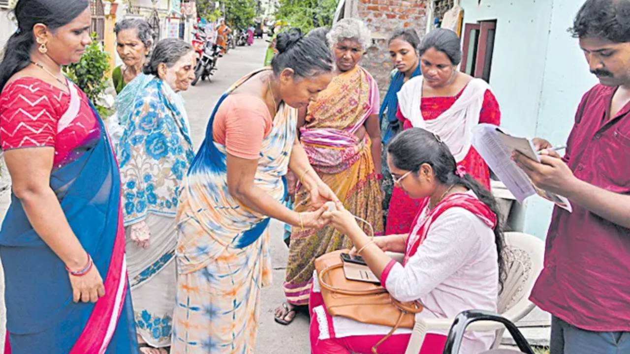 AP Pension : ఏపీలో పెన్షనర్లకు అలర్ట్.. పెన్షన్ రద్దైన, డబ్బులు ఆగిపోయిన వారికి గుడ్న్యూస్.. వెంటనే ఇలా చెయ్యండి! కొద్దిరోజులు మాత్రమే.. AP Pension : ఏపీలో పెన్షనర్లకు అలర్ట్.. పెన్షన్ రద్దైన, డబ్బులు ఆగిపోయిన వారికి గుడ్న్యూస్.. వెంటనే ఇలా చెయ్యండి! కొద్దిరోజులు మాత్రమే..