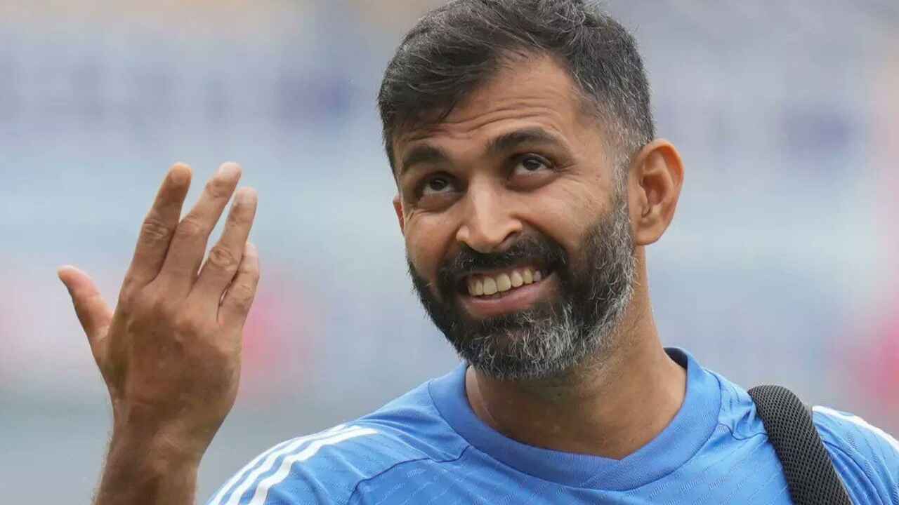 Abhishek Nayar: కోల్కతా నైట్ రైడర్స్ కొత్త హెడ్ కోచ్ ఇతడే..! Abhishek Nayar: కోల్కతా నైట్ రైడర్స్ కొత్త హెడ్ కోచ్ ఇతడే..!