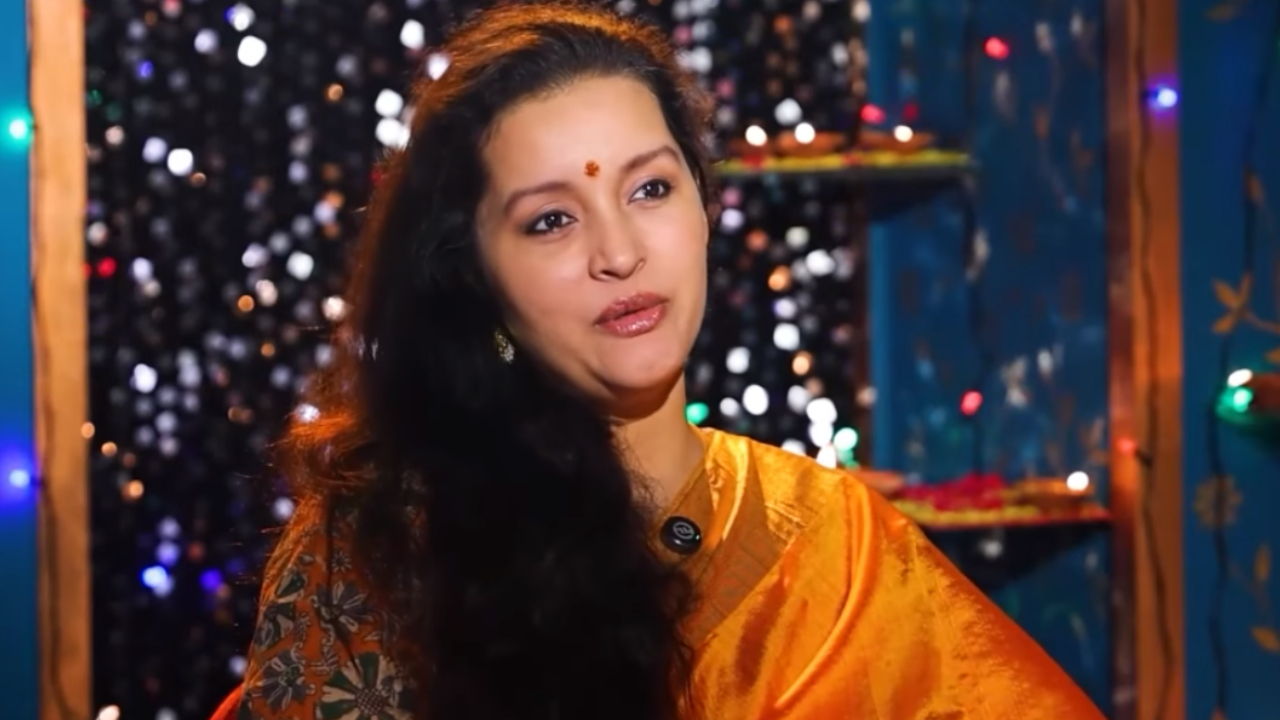 Renu Desai: సన్యాసం తీసుకుంటా.. రేణు దేశాయ్ షాకింగ్ కామెంట్స్.. ఫైనల్ గా క్లారిటీ వచ్చేసింది Renu Desai: సన్యాసం తీసుకుంటా.. రేణు దేశాయ్ షాకింగ్ కామెంట్స్.. ఫైనల్ గా క్లారిటీ వచ్చేసింది