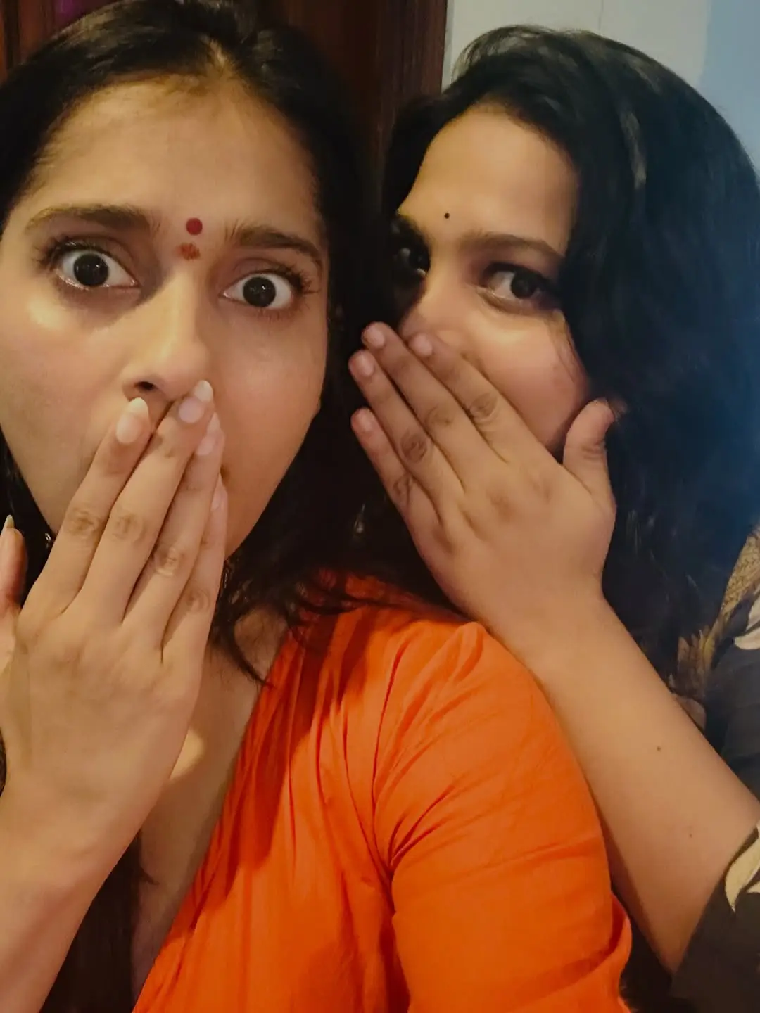 Anchor Rashmi Gautam celebrates Diwali with family