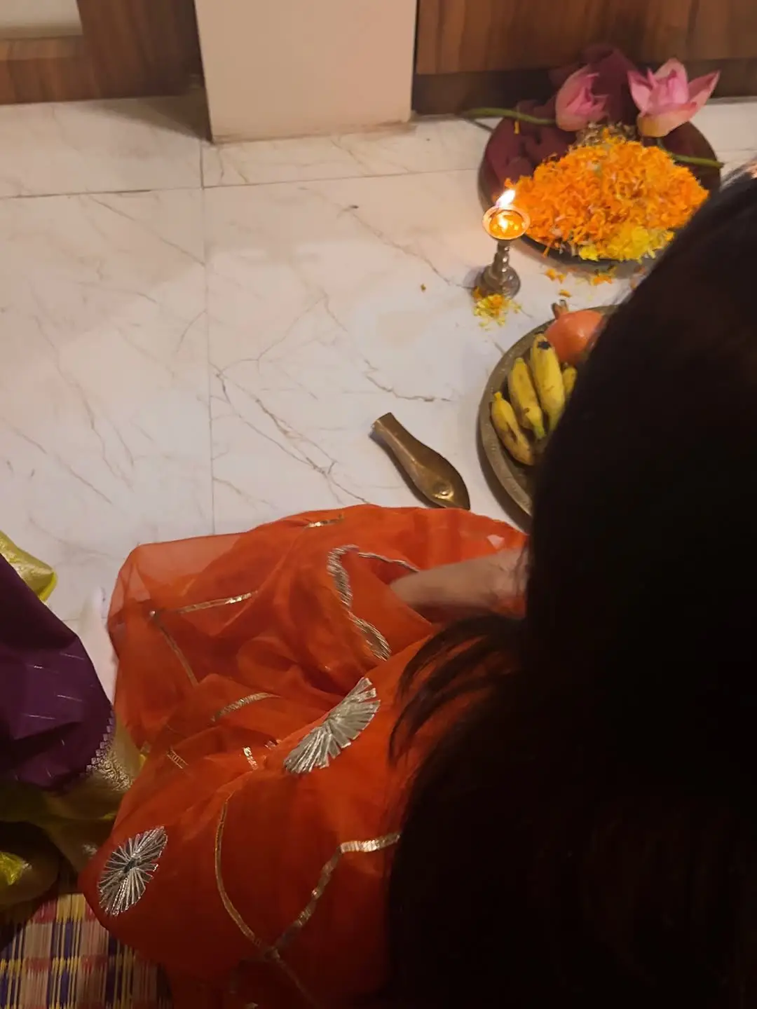 Anchor Rashmi Gautam celebrates Diwali with family