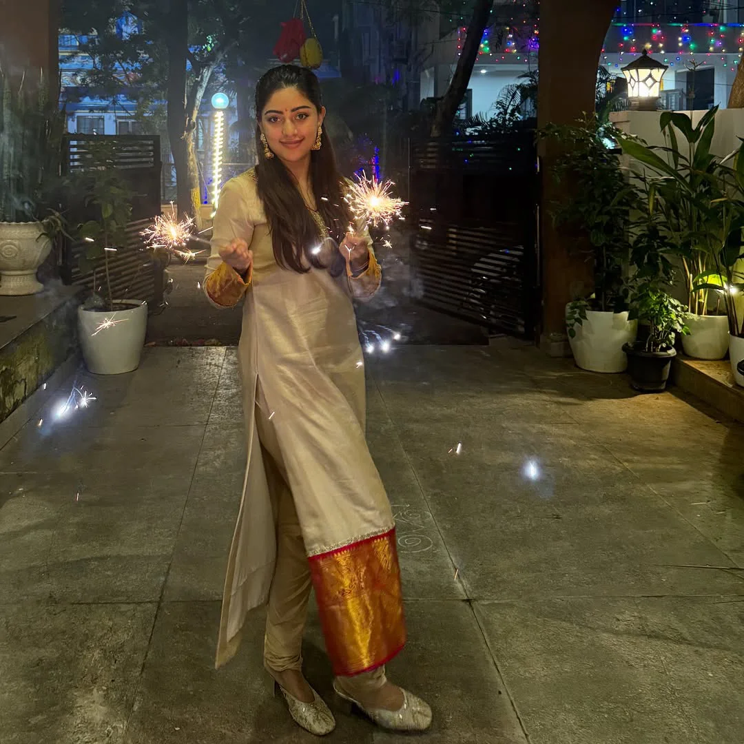 Anu Emmanuel Diwali Celebrations