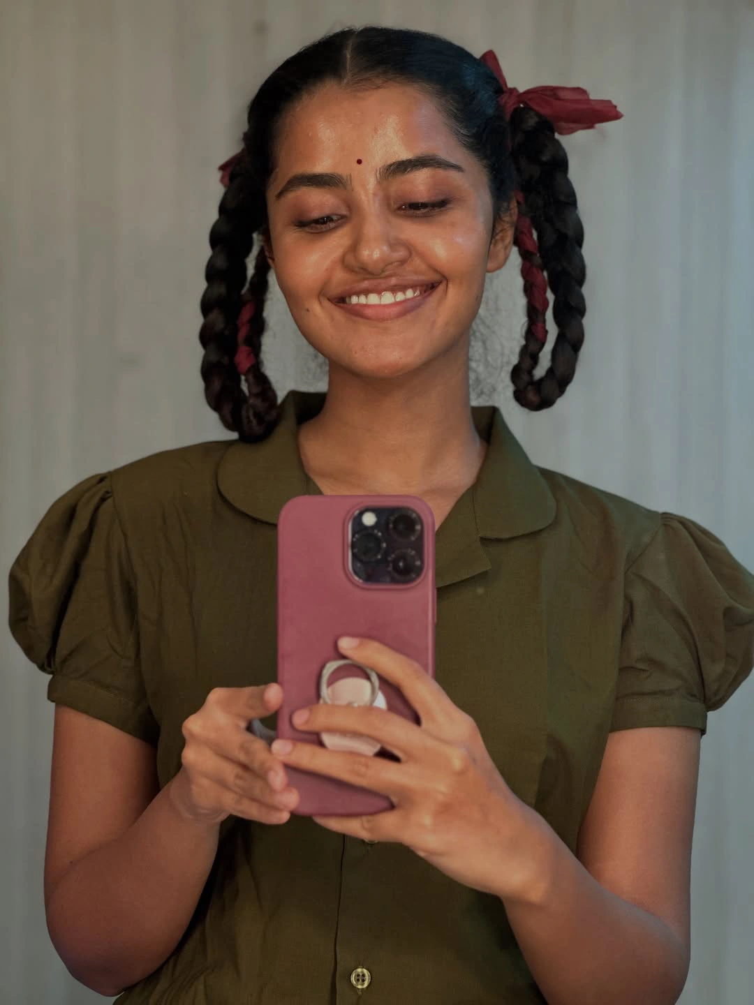 Anupama Parameswaran Shares Bison Movie Working Stills