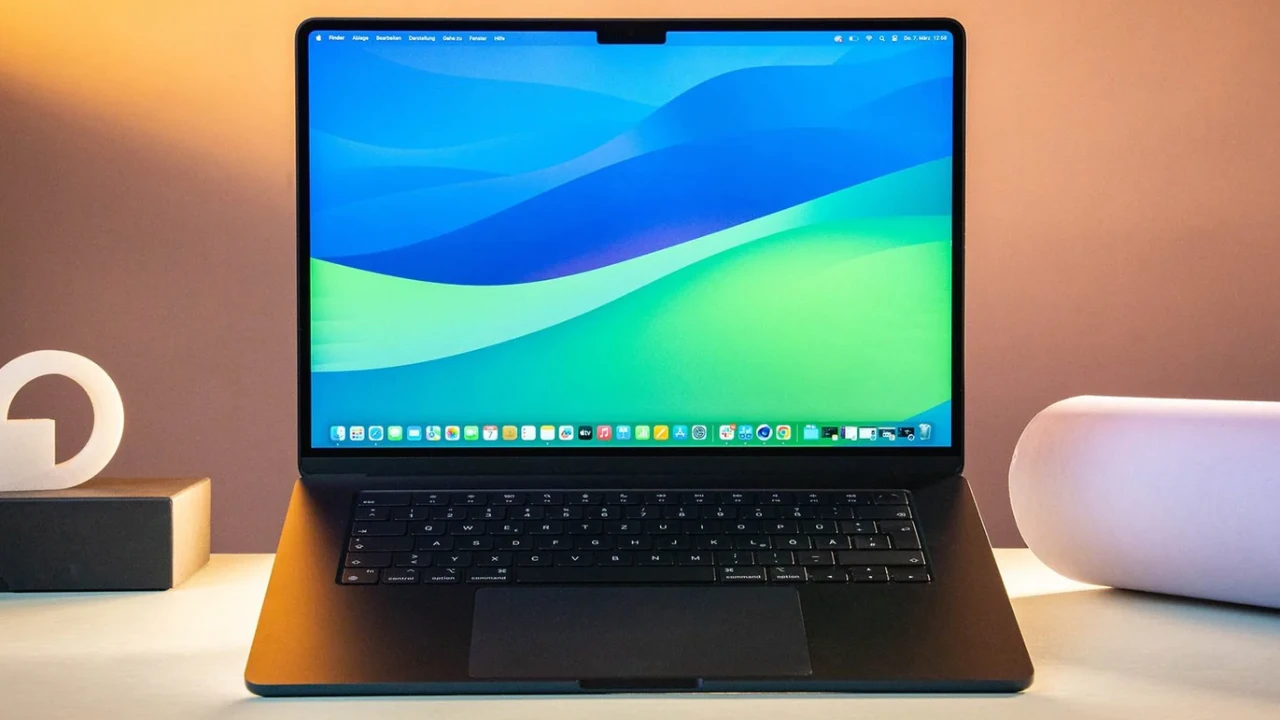 Apple MacBook Air 2025