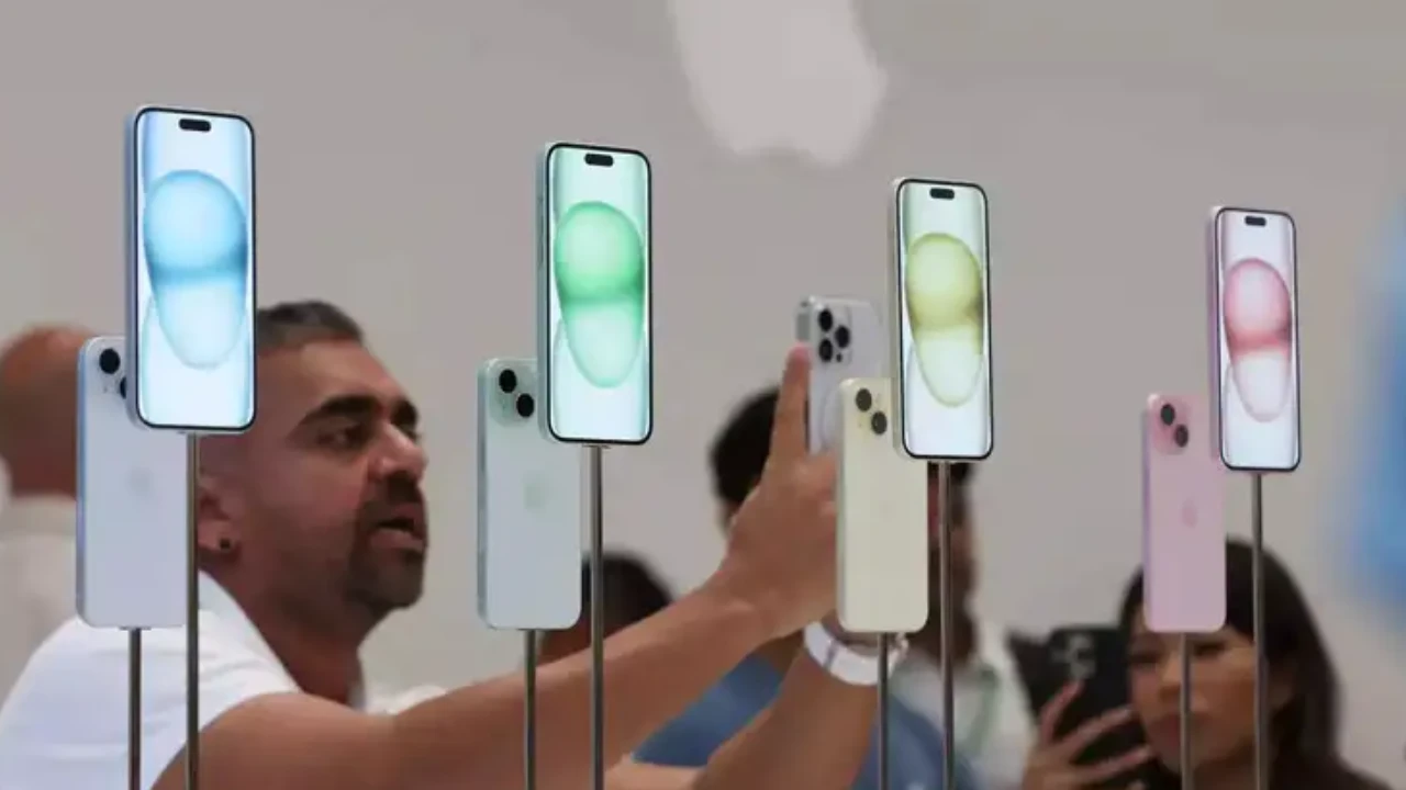 Apple iPhone 15 Price