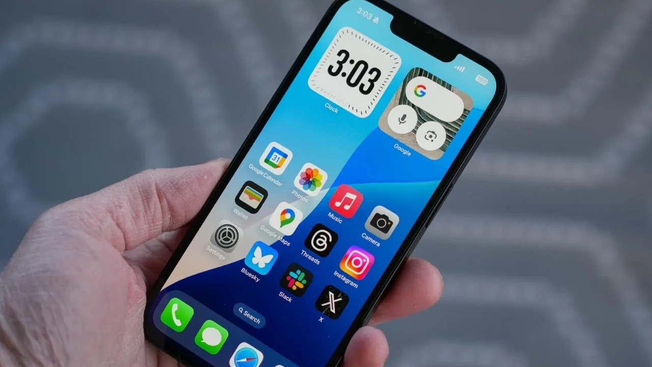 Apple iPhone 16e