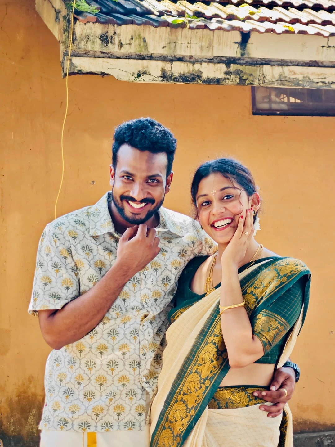 Singer Arya Dhayal Simple Register Marriage with her Lover
