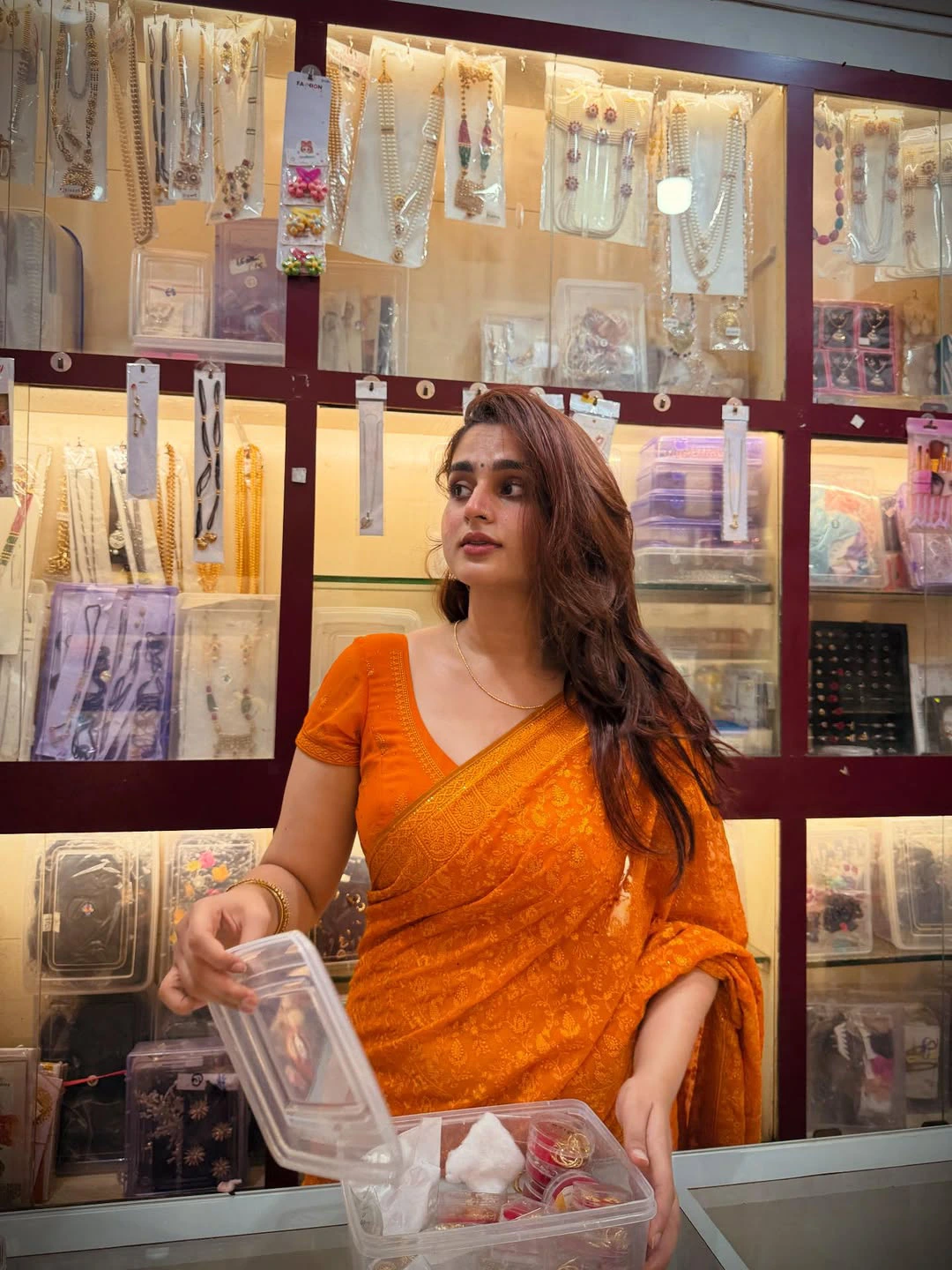 Ayesha Khan Shopping in Fancy Shop