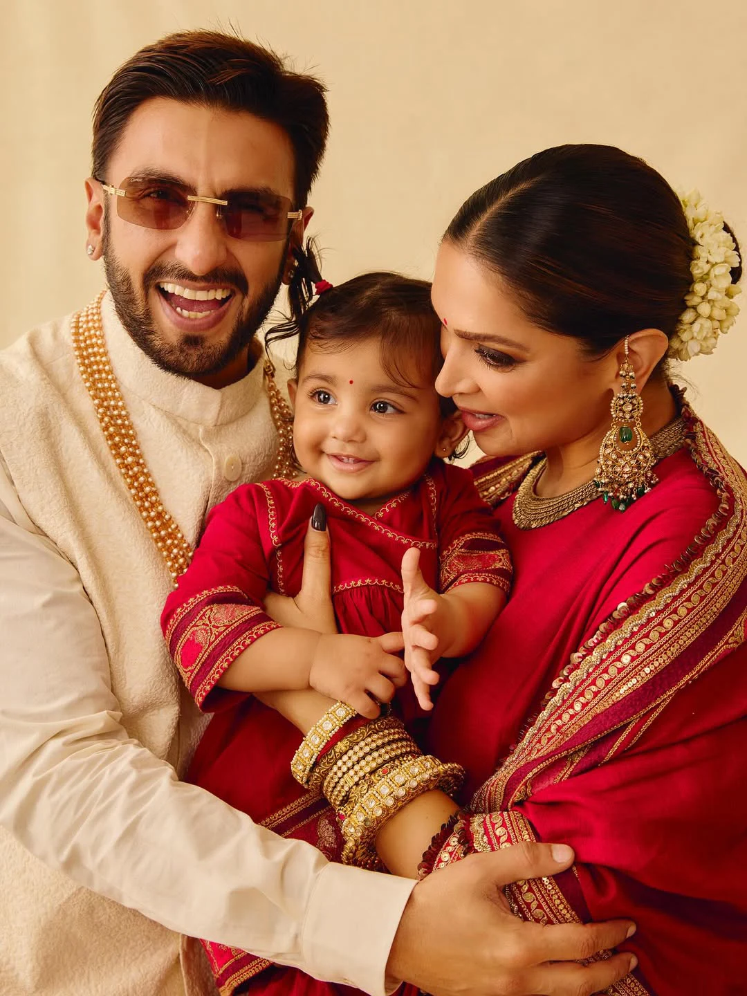 Deepika Padukone Ranveer Singh Shares their Daughter Cute Photos