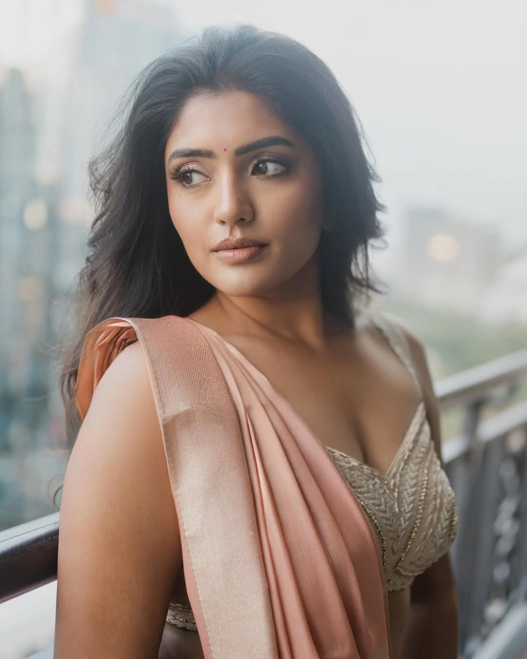 Eesha Rebba Stunning Looks in Saree