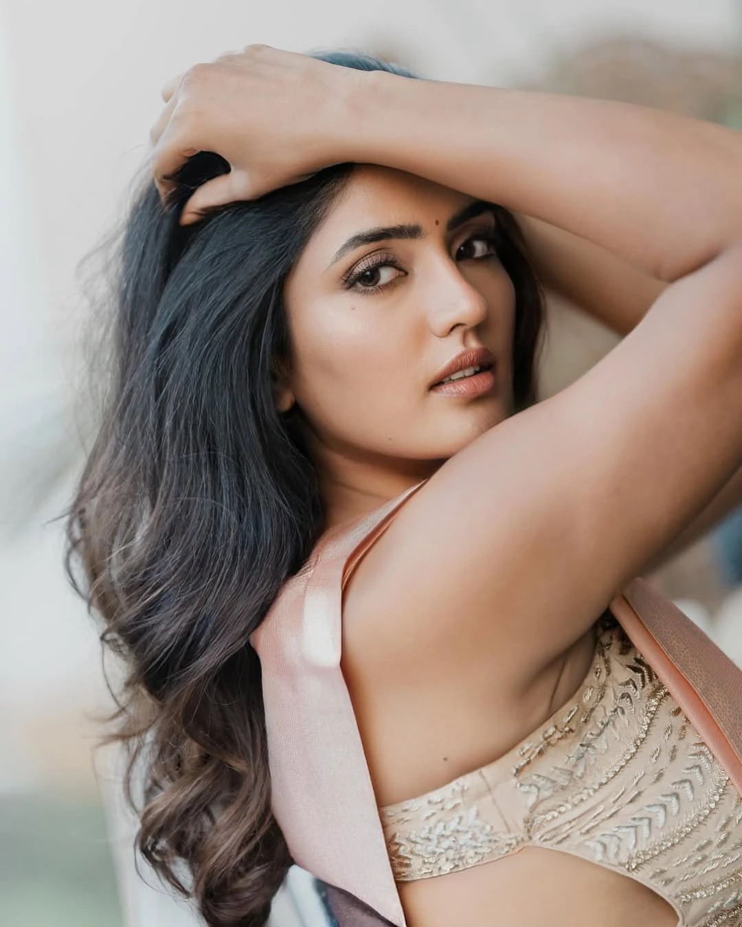 Eesha Rebba Stunning Looks in Saree