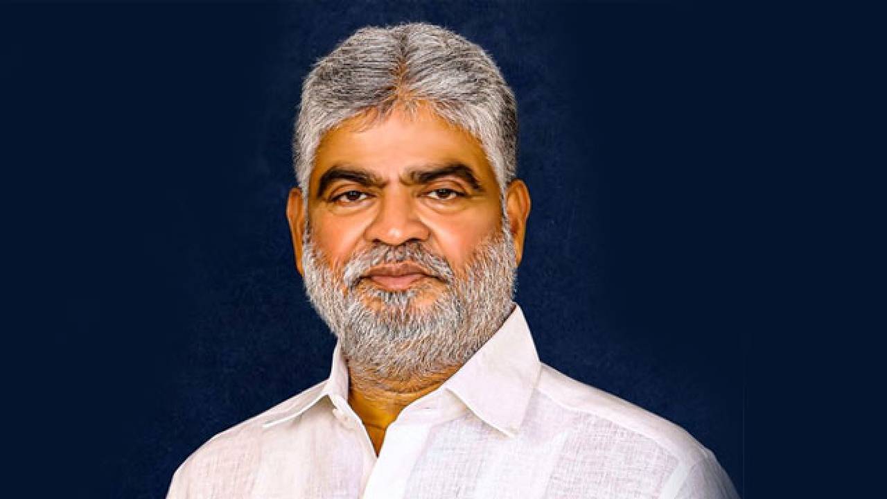 ఫిరాయింపు ఎమ్మెల్యేల కేసులో ఉత్కంఠ.. పిటిషన్లపై విచారణకు గడువు కోరిన తెలంగాణ అసెంబ్లీ స్పీకర్