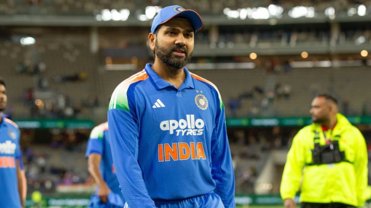 Rohit Sharma : రోహిత్ శర్మను ఆటపట్టించిన గౌతమ్ గంభీర్.. ‘నీ ఫేర్వెల్ మ్యాచ్ కదా ? ఒక్క ఫోటో అయినా..’ Rohit Sharma : రోహిత్ శర్మను ఆటపట్టించిన గౌతమ్ గంభీర్.. ‘నీ ఫేర్వెల్ మ్యాచ్ కదా ? ఒక్క ఫోటో అయినా..’