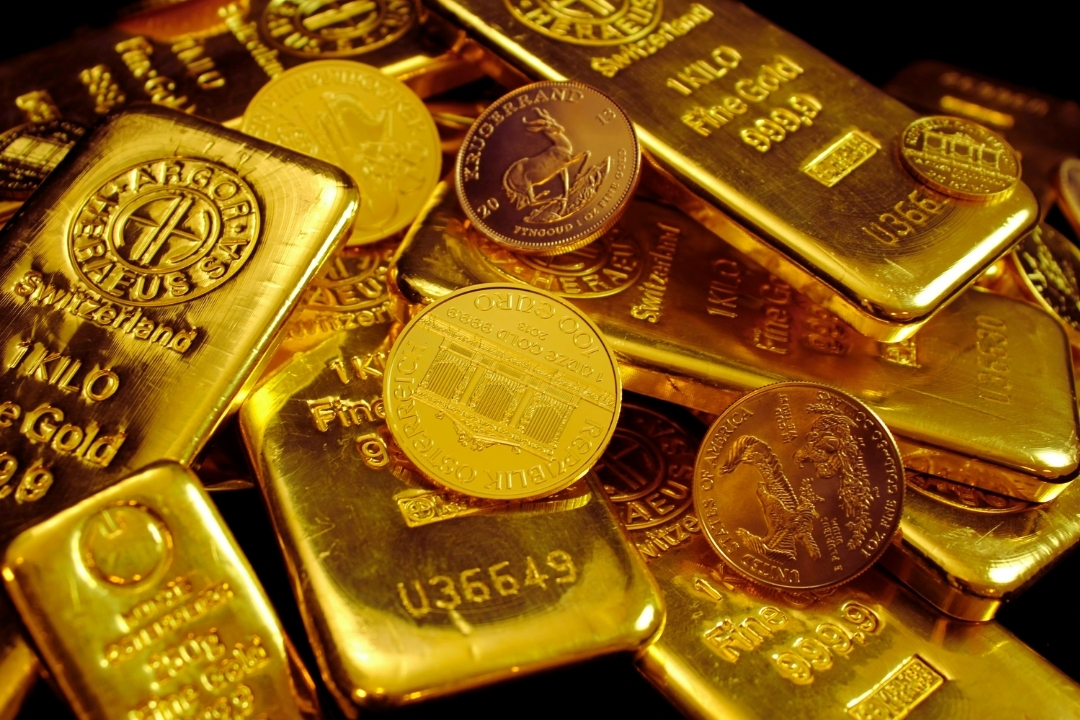 Gold: బంగారం, వెండి కొంటున్నారా? అకస్మాత్తుగా ఏం జరిగిందంటే? Gold: బంగారం, వెండి కొంటున్నారా? అకస్మాత్తుగా ఏం జరిగిందంటే?