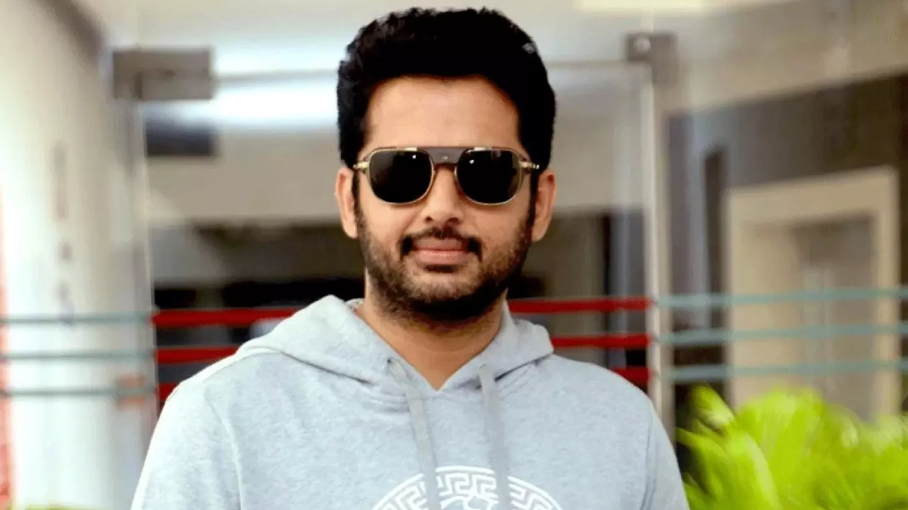 Nithin: బ్యాడ్ టైం అన్నారు.. బ్లాక్ బస్టర్ డైరెక్టర్ ను సెట్ చేశాడు.. ఈసారి టార్గెట్ అస్సలు మిస్ అవ్వదు Nithin: బ్యాడ్ టైం అన్నారు.. బ్లాక్ బస్టర్ డైరెక్టర్ ను సెట్ చేశాడు.. ఈసారి టార్గెట్ అస్సలు మిస్ అవ్వదు