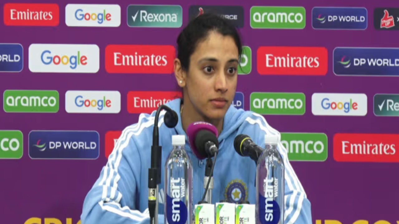 Smriti Mandhana : ‘గెలిచే మ్యాచ్లో నా వల్లే ఓడిపోయాం.. తప్పంతా నాదే..’ స్మృతి మంధాన షాకింగ్ కామెంట్స్.. Smriti Mandhana : ‘గెలిచే మ్యాచ్లో నా వల్లే ఓడిపోయాం.. తప్పంతా నాదే..’ స్మృతి మంధాన షాకింగ్ కామెంట్స్..