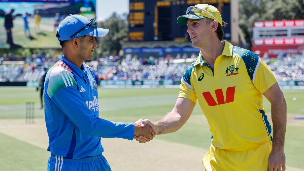 IND vs AUS 2nd ODI : మరోసారి కుల్దీప్ యాదవ్కు మొండిచేయి.. ఈ రోజు అలా కాదని అనుకుంటున్నా.. శుభ్మన్ గిల్.. IND vs AUS 2nd ODI : మరోసారి కుల్దీప్ యాదవ్కు మొండిచేయి.. ఈ రోజు అలా కాదని అనుకుంటున్నా.. శుభ్మన్ గిల్..