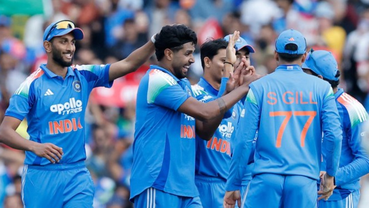 IND vs AUS 3rd ODI : చెలరేగిన హర్షిత్ రాణా.. మూడో వన్డేలో ఆసీస్ 236 ఆలౌట్.. IND vs AUS 3rd ODI : చెలరేగిన హర్షిత్ రాణా.. మూడో వన్డేలో ఆసీస్ 236 ఆలౌట్..