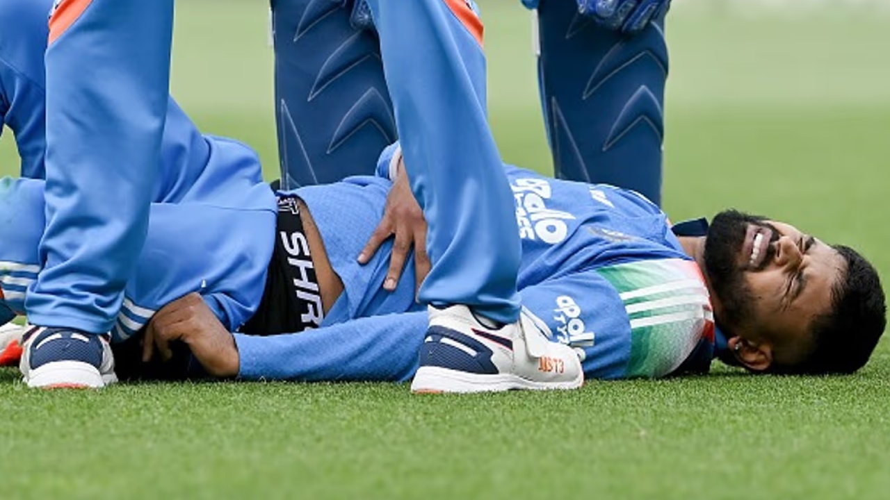 IND vs AUS : భారత్కు భారీ షాక్.. గాయంతో మైదానం వీడిన శ్రేయస్ అయ్యర్..  అతడి స్థానంలో మరొకరు బ్యాటింగ్ చేయొచ్చా? IND vs AUS : భారత్కు భారీ షాక్.. గాయంతో మైదానం వీడిన శ్రేయస్ అయ్యర్..  అతడి స్థానంలో మరొకరు బ్యాటింగ్ చేయొచ్చా?