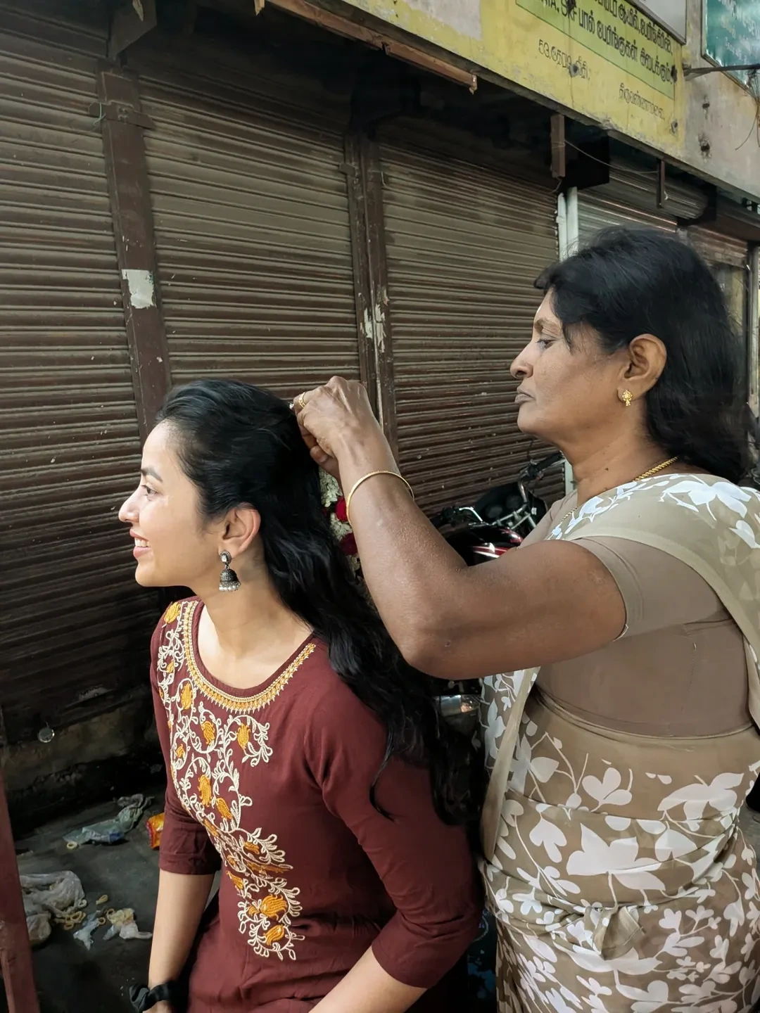 Komalee Prasad Visits Arunachalam Temple