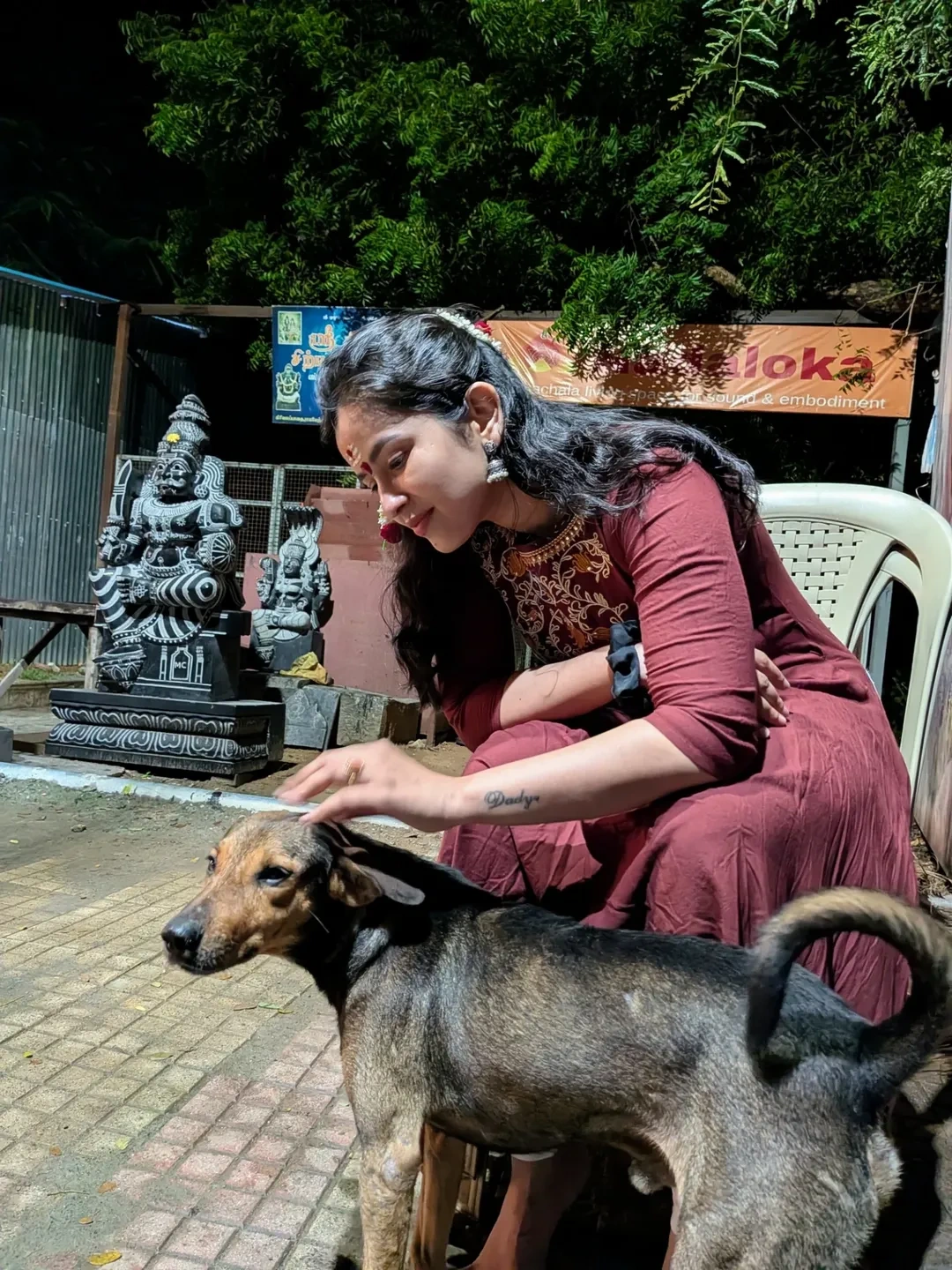 Komalee Prasad Visits Arunachalam Temple