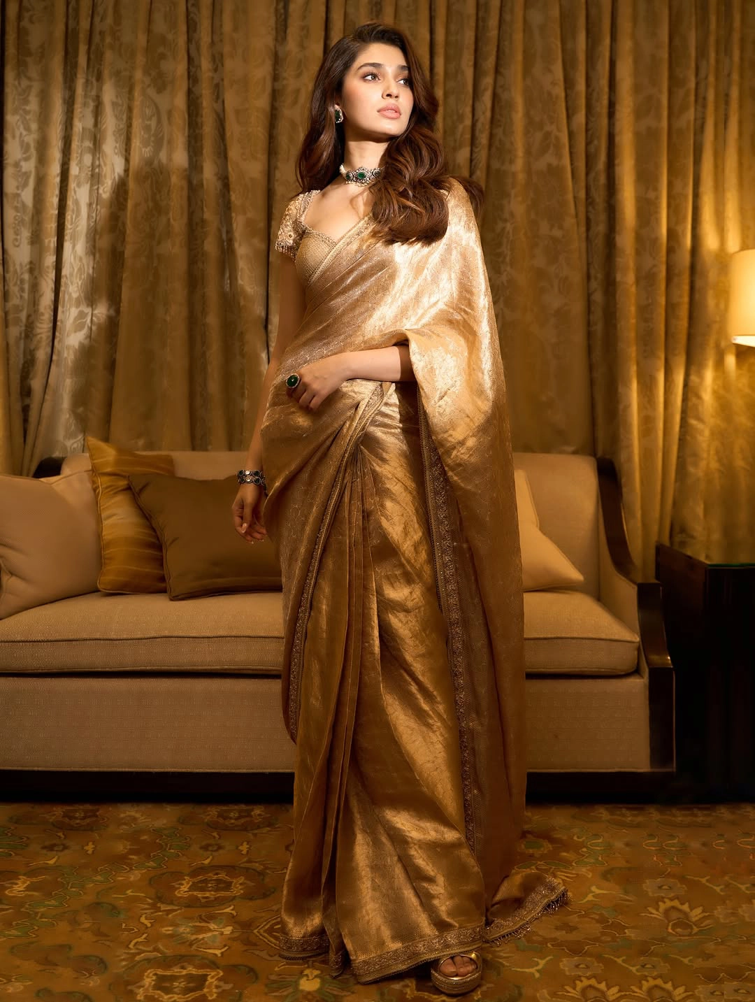 Krithi Shetty Shines in Saree for Diwali
