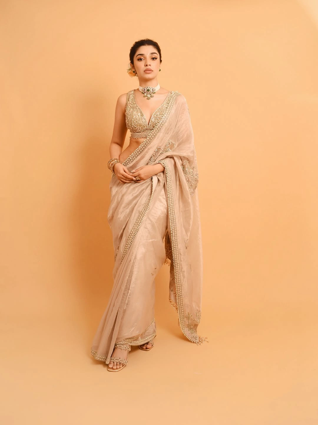 Krithi Shetty Shines in Saree for Diwali