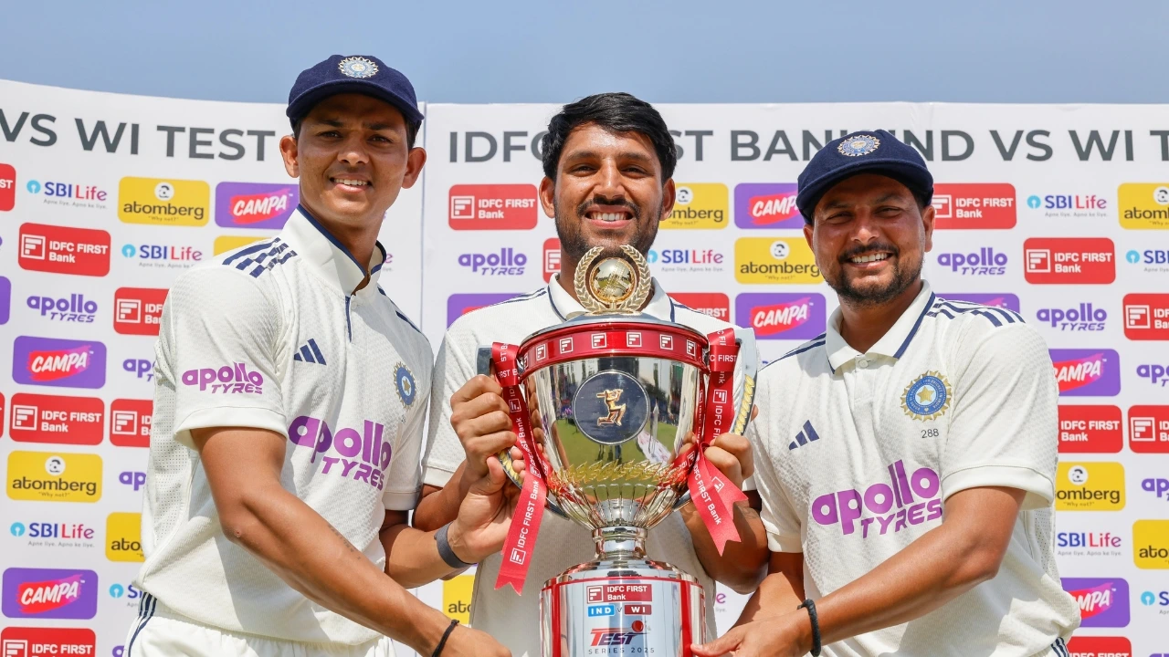 Kuldeep Yashasvi with Ind Vs WI Test Series Trophy
